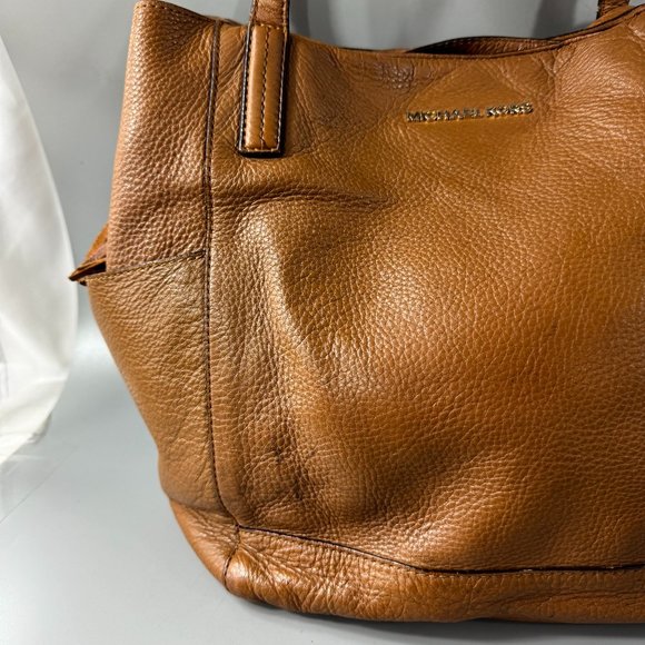 Michael Kors Acorn Ashbury Large Leather Tote, Tan - Picture 2 of 13